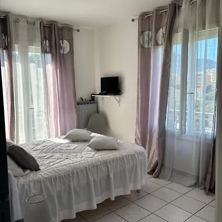 T3 Secteur Pietralba * Ajaccio (Corsica)